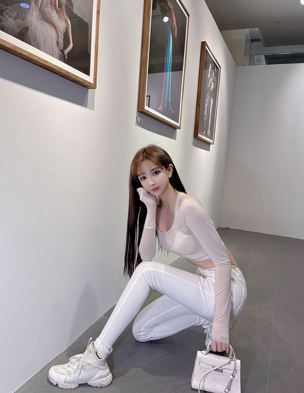 波士顿商务模特微信